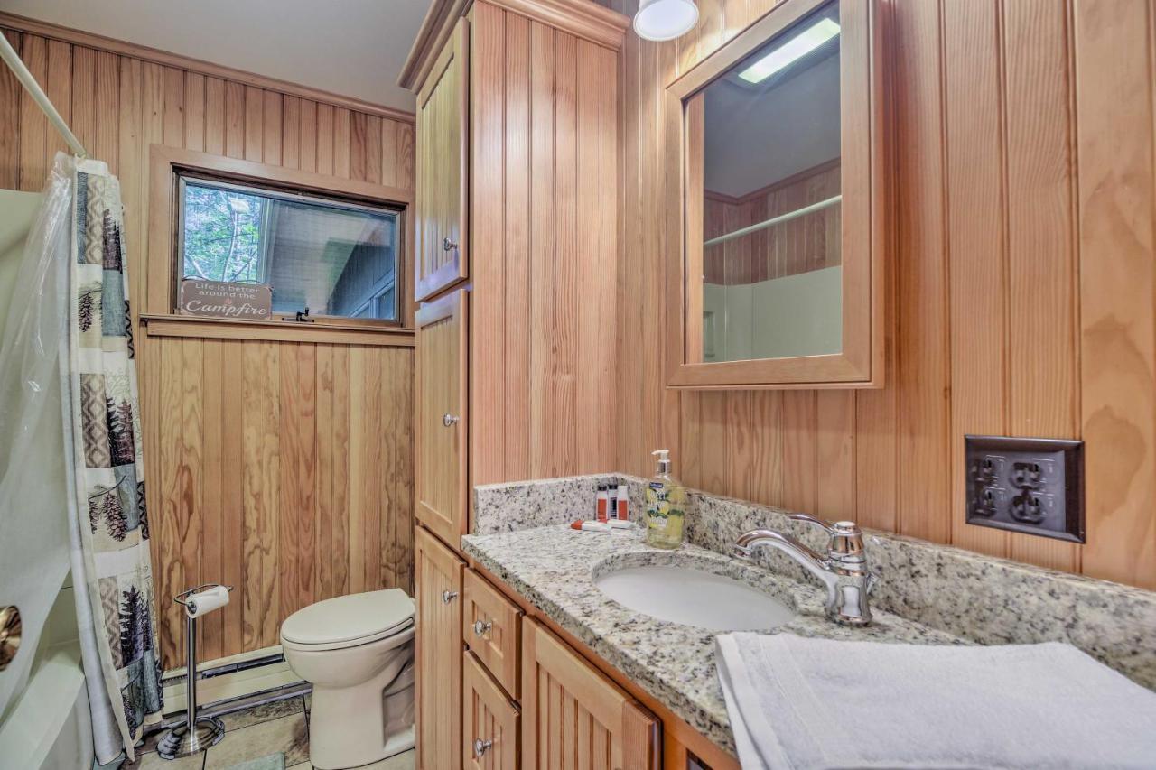 Cozy Adirondacks Cabin Walk To Lake Eaton! Jay ภายนอก รูปภาพ